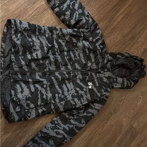 Women’s  Black and Gray Camouflage Jacke